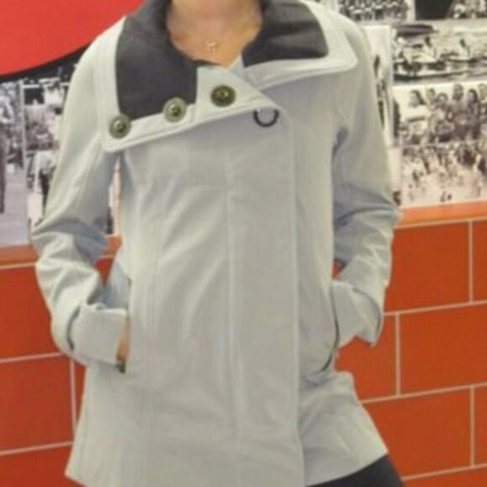$295 Lululemon Audrey jacket sz 4 xs s Shark Grey EUC - Picture 1 of 1